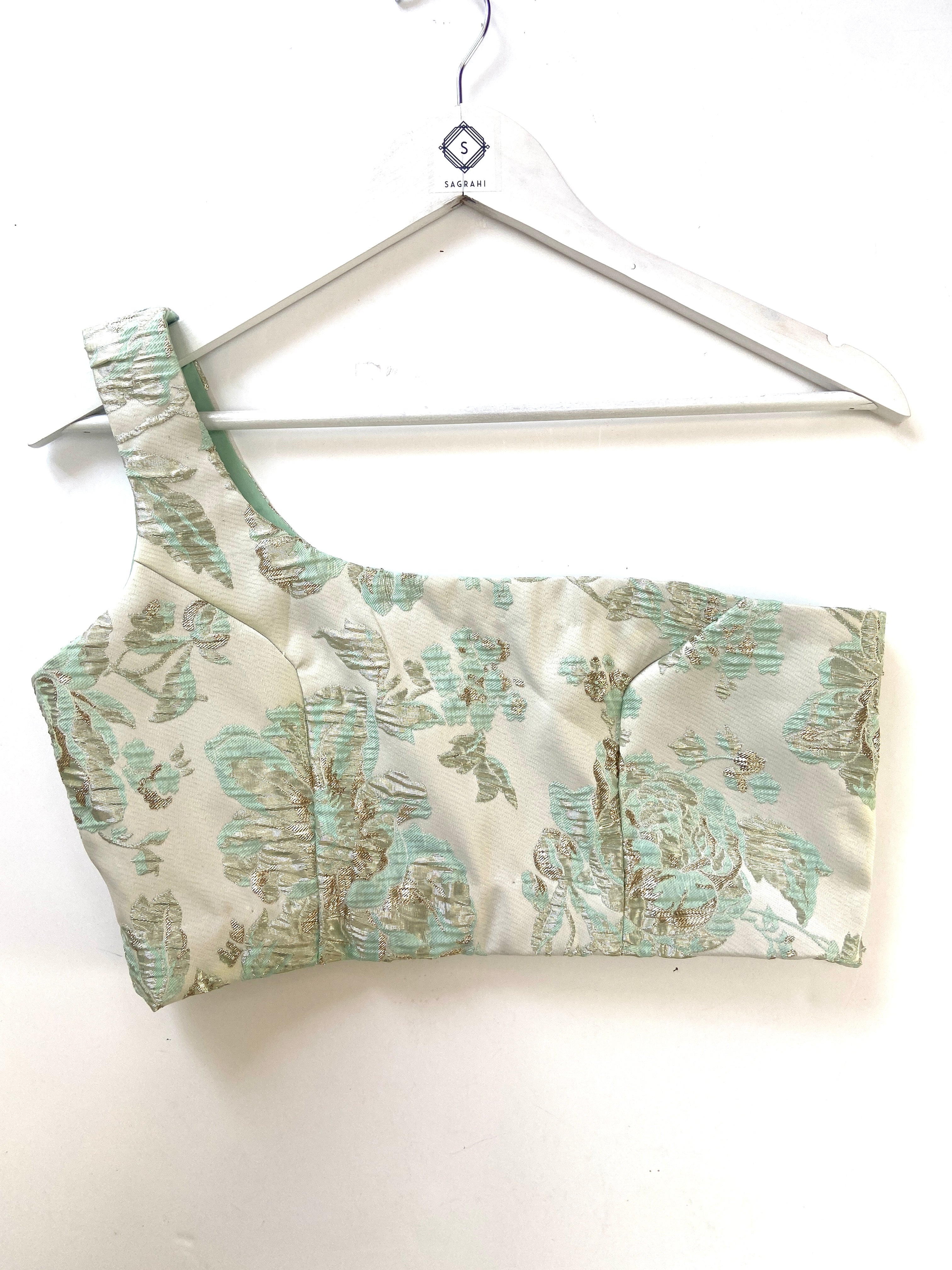 Green dobby skirt with Jacquard cross back top and choice of dupatta