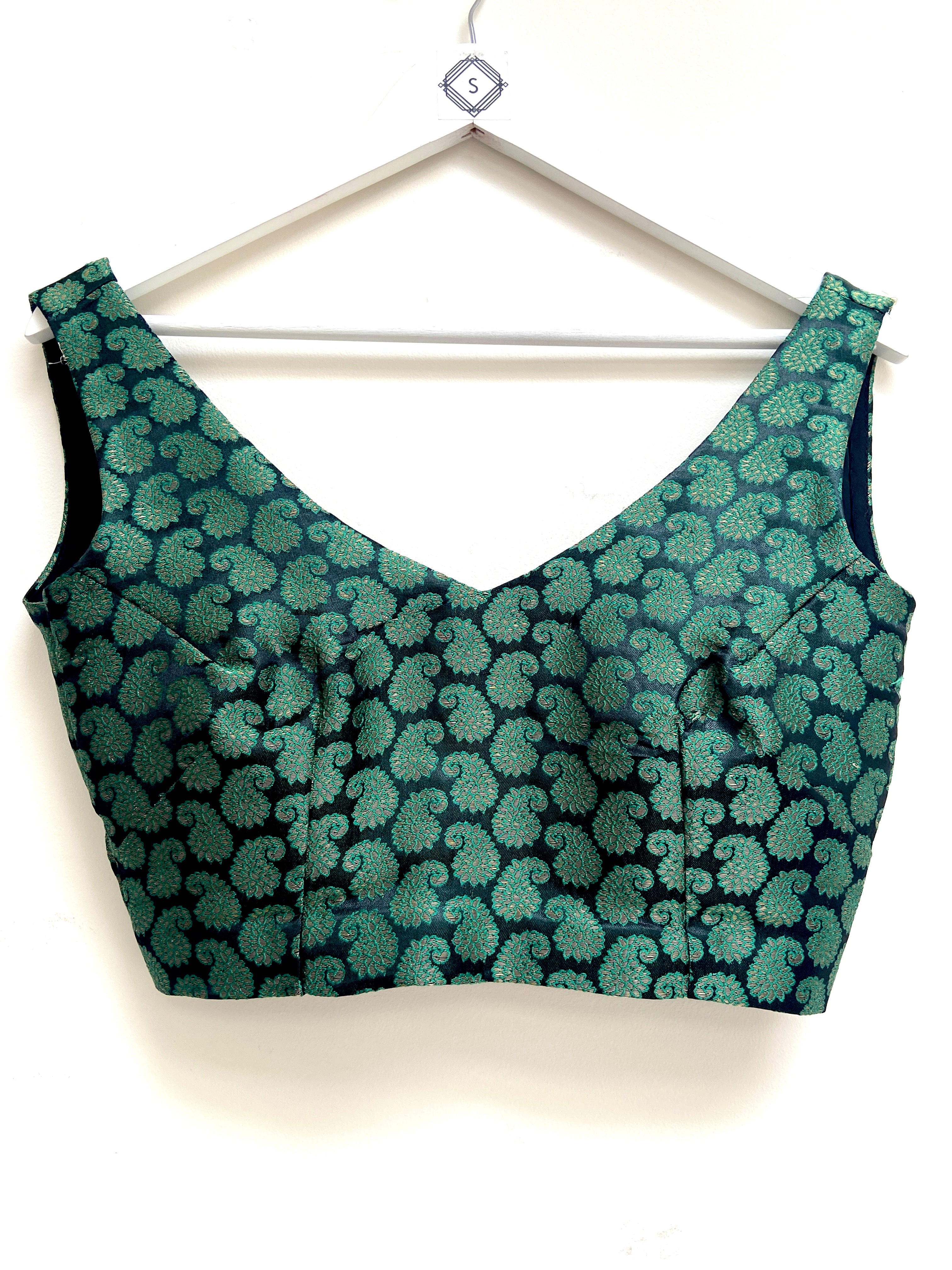 Ambi Jacquard crop top