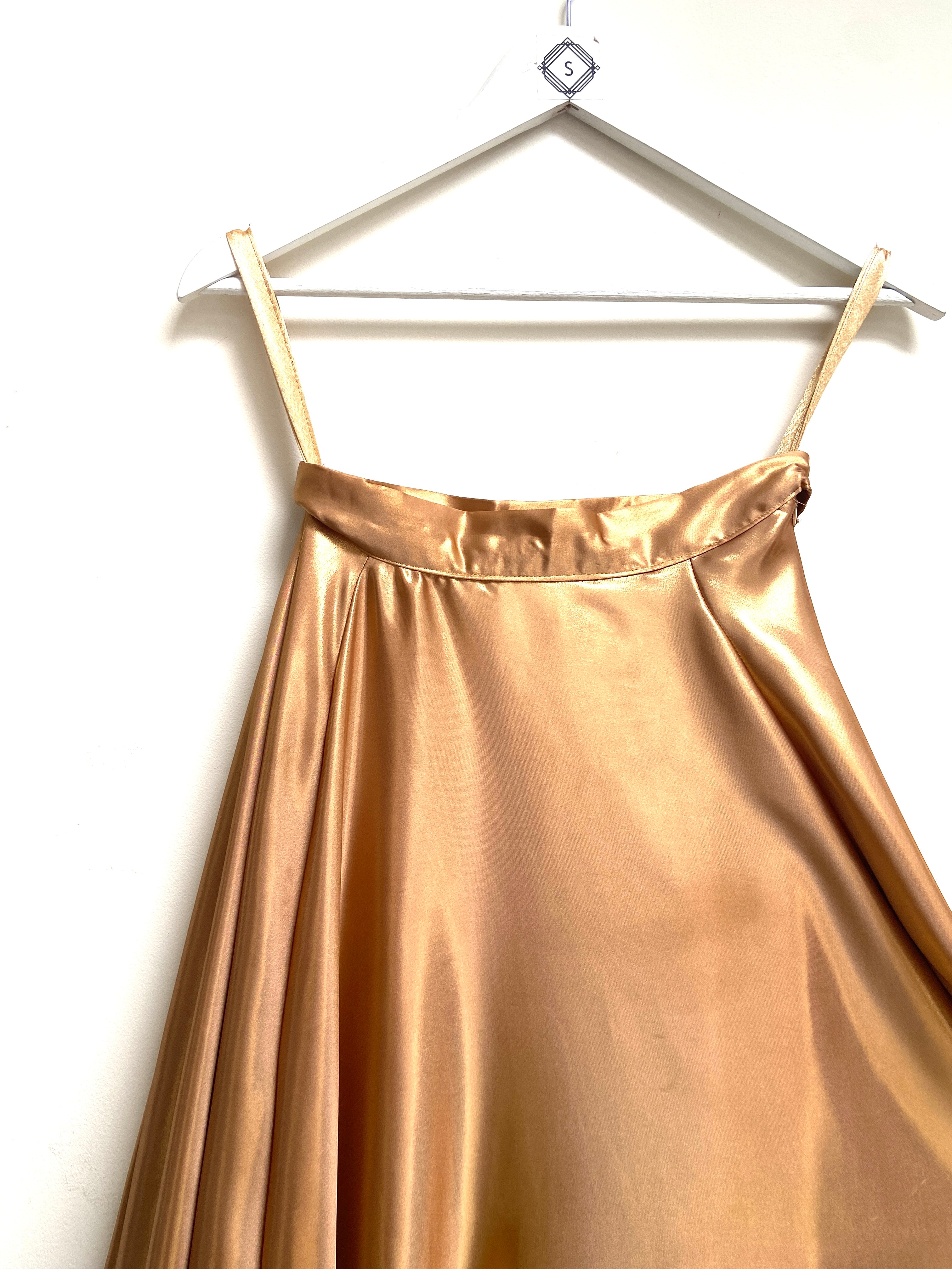 Liquid gold godet lehenga skirt