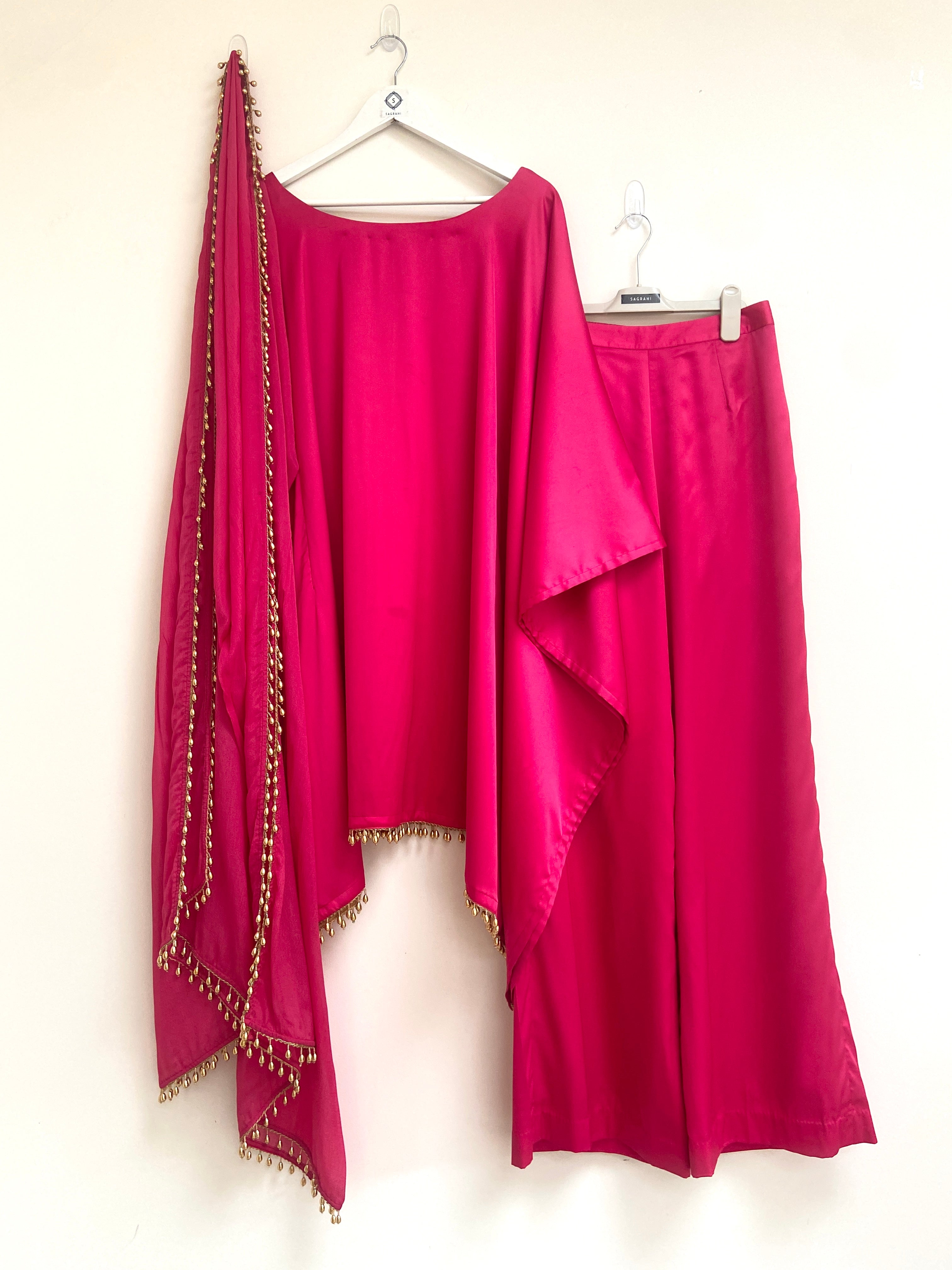 Kaftan, Trouser, Dupatta set - Pink Garnet