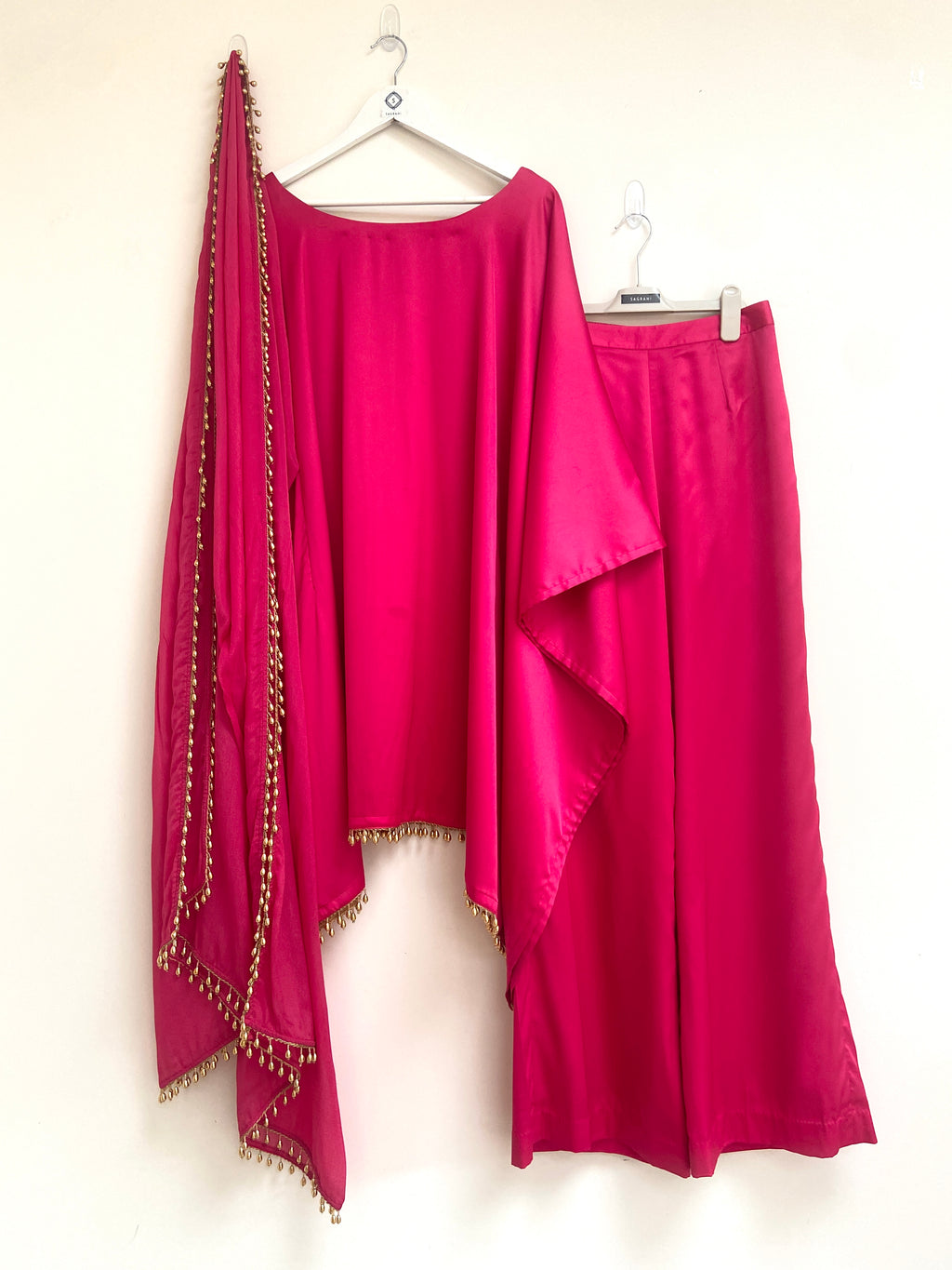 Kaftan, Trouser, Dupatta set - Pink Garnet