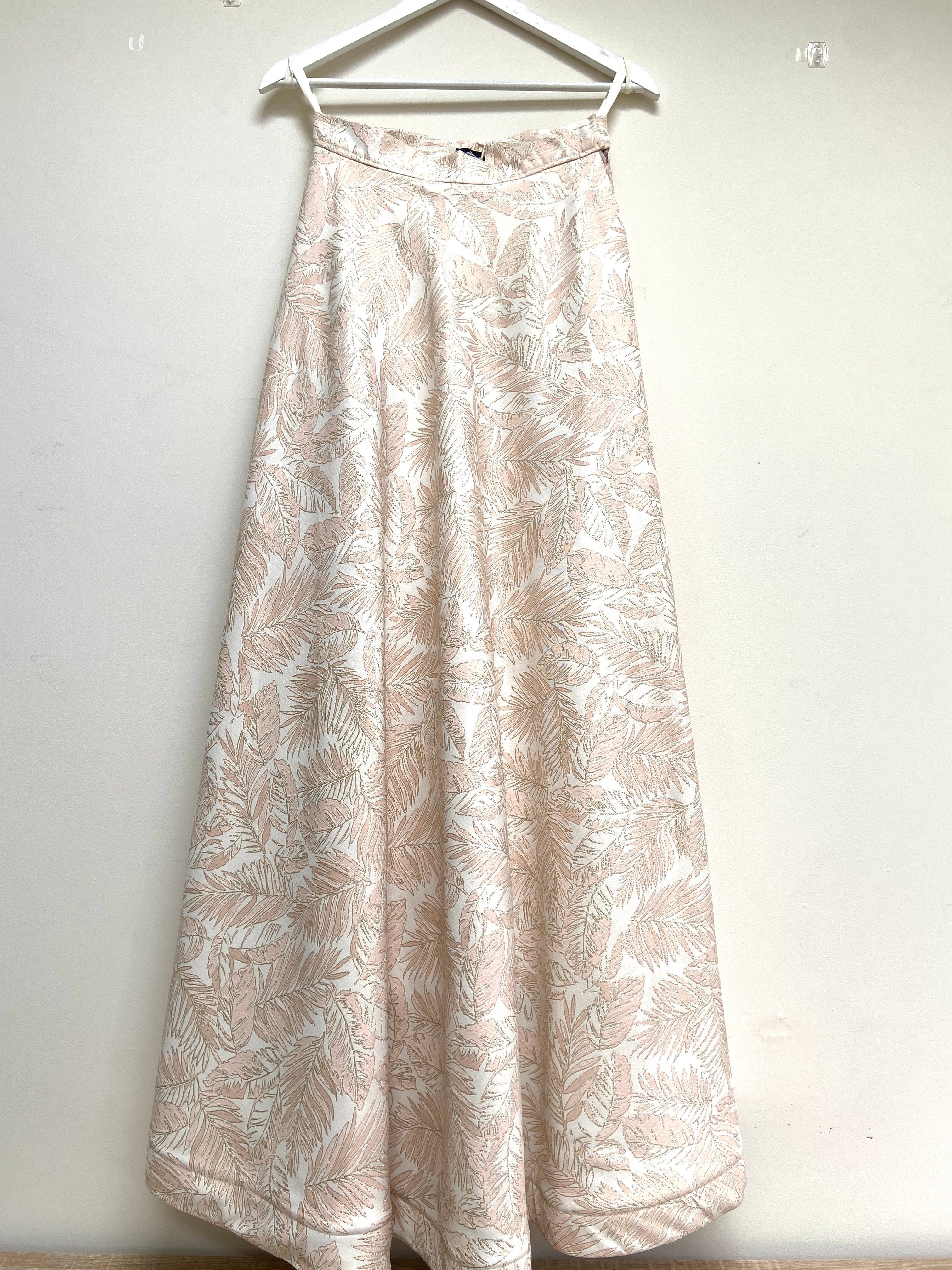Pink and cream leaf brocade lehenga skirt