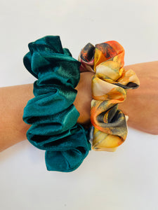 2pk green scrunchies
