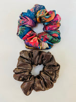 2pk blue and gold scrunchies