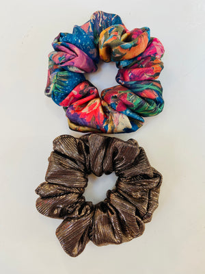 2pk blue and gold scrunchies
