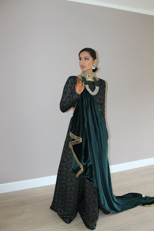 Velvet shawl available in various colours